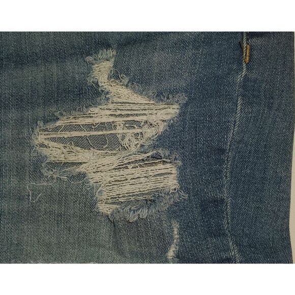 Universal Thread Distressed Denim Cutoff Shorts Size 8/29. - Picture 4 of 10